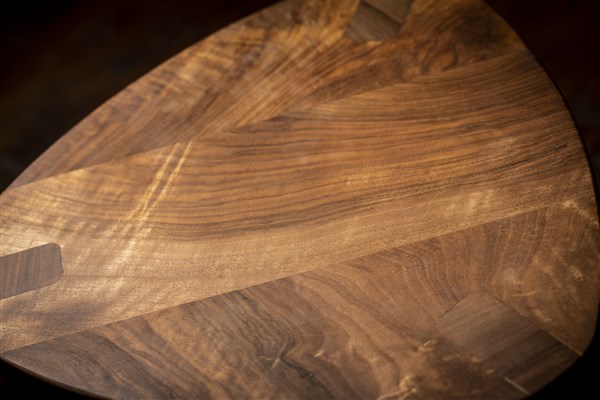 Walnut small (4) Drvena hoklica S30 Orah