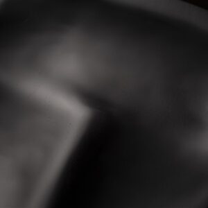 Drvena barska stolica crna