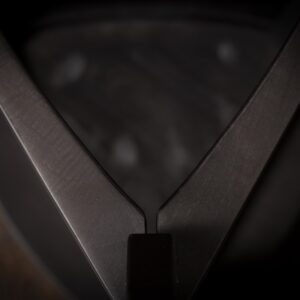 Drvena barska stolica crna