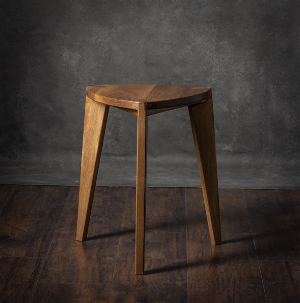 Flat walnut stool (4) Drvena hoklica L45 Orah