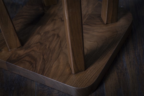 Stolčić za knjige Stolčić za knjige