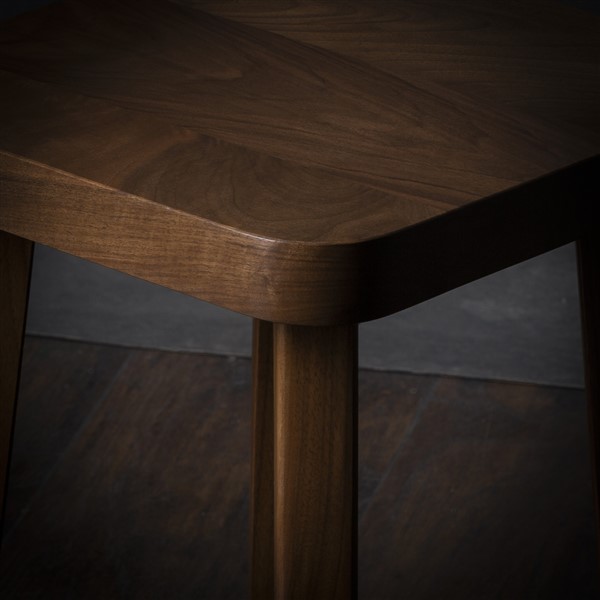 Stolčić za knjige Stolčić za knjige