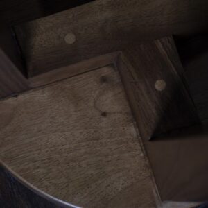 Orahov krug – pomoćni stočić