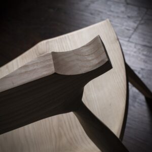 Takumi – ručno rađena drvena stolica od jasena