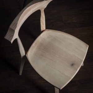 Takumi – ručno rađena drvena stolica od jasena