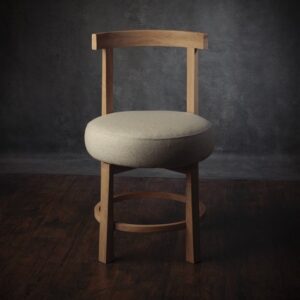 Stolica Luka od hrasta sa okruglim tapaciranim sedištem od vune – Meda Furniture