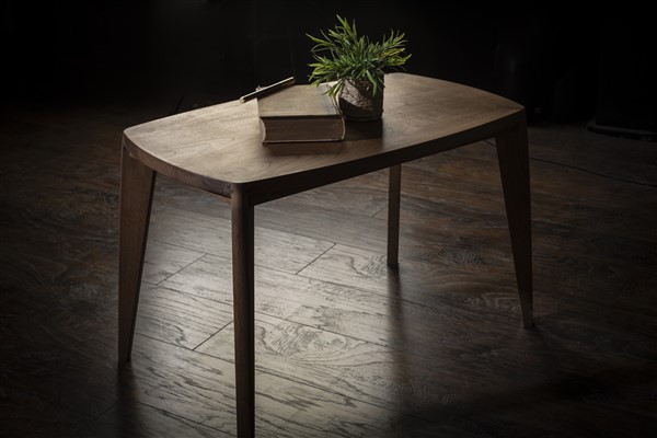 Drveni stočić Nora – 70×40×45 cm | Meda Furniture Drveni stočić Nora od oraha 70x40x45 cm – japandi dizajn, Meda Furniture