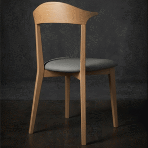Nagi stoolica boja svetle bukve